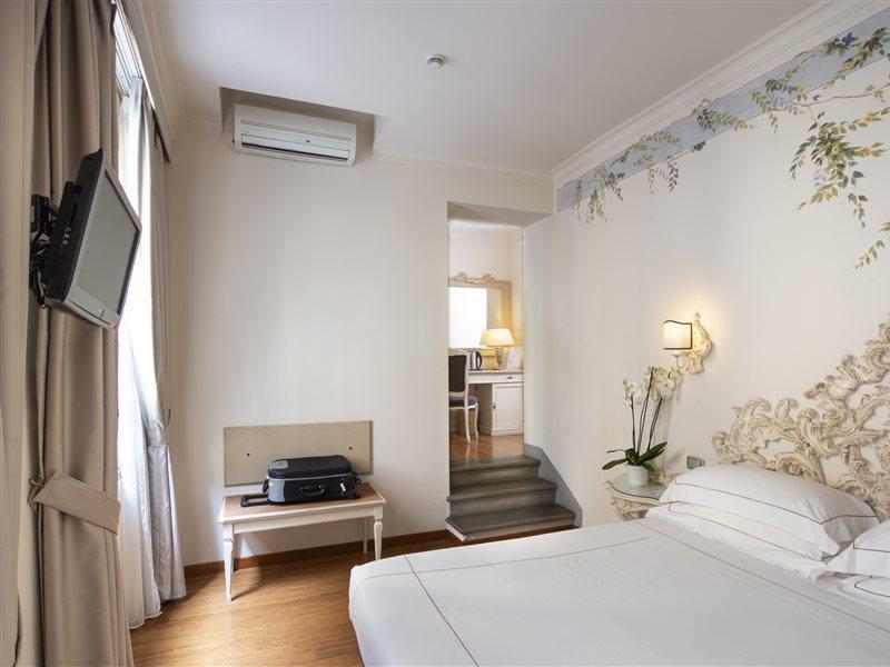 Hotel Art Atelier - Place Of Charme Флоренция Экстерьер фото