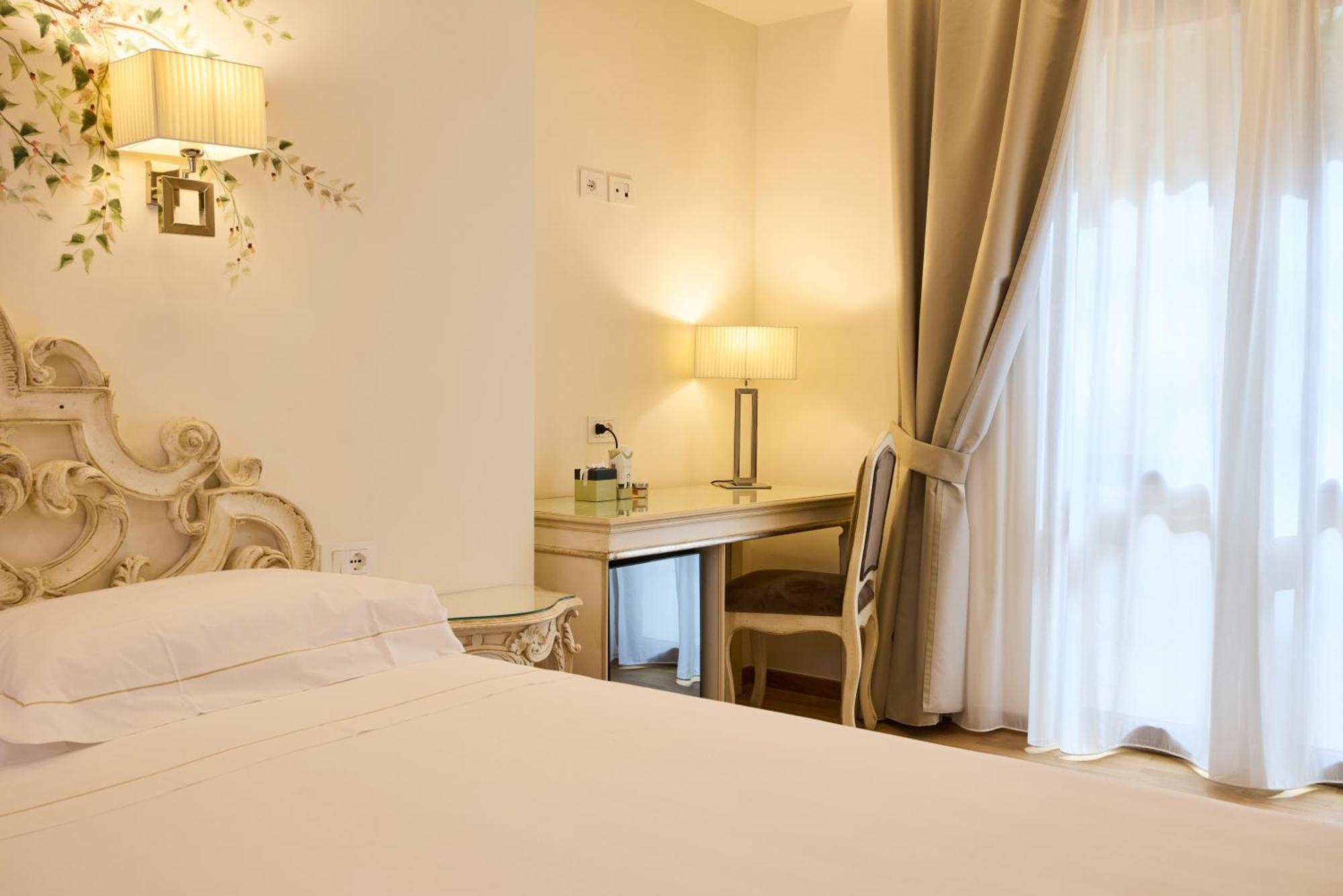 Hotel Art Atelier - Place Of Charme Флоренция Экстерьер фото