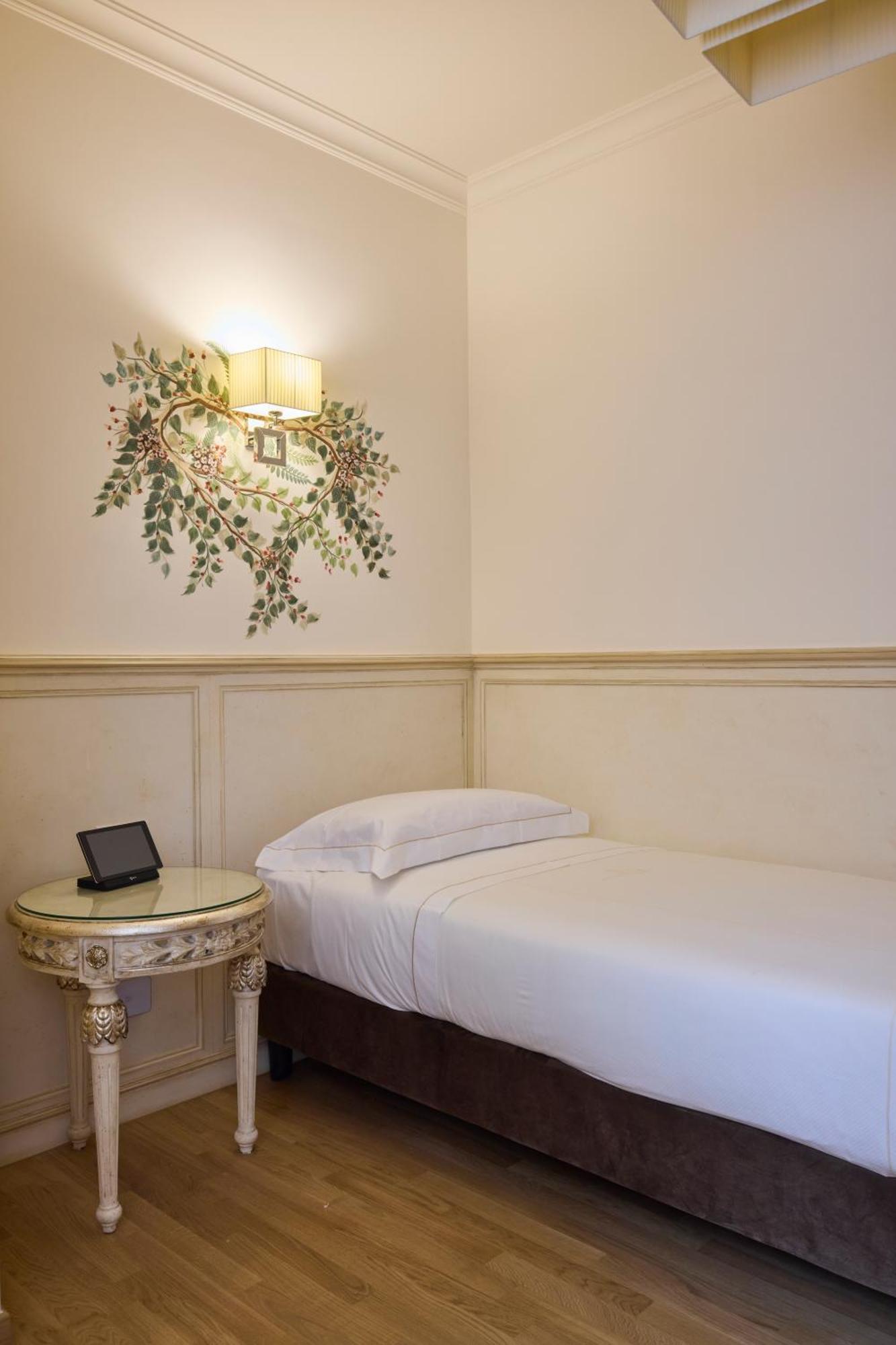 Hotel Art Atelier - Place Of Charme Флоренция Экстерьер фото
